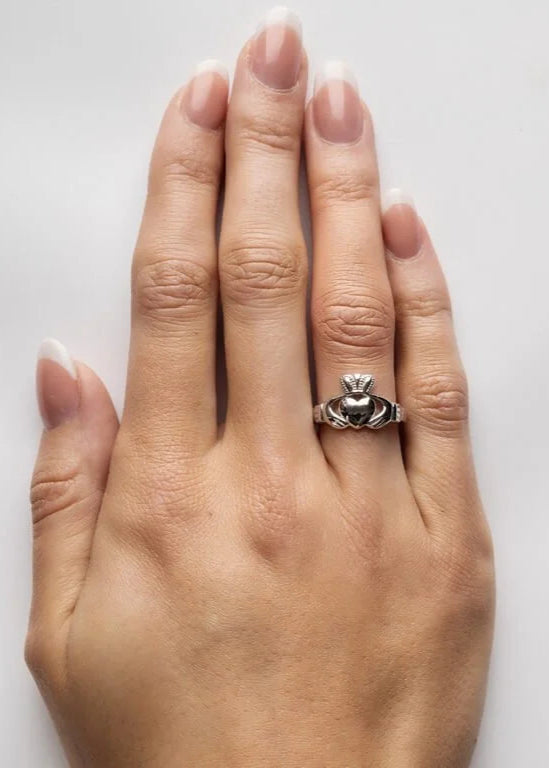 Claddagh Comfort fit Silver Ring