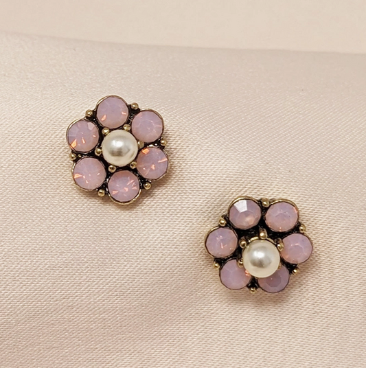 Vintage Pearl Stud Earrings Pink