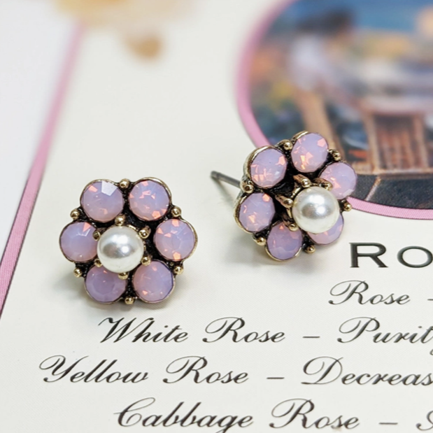 Vintage Pearl Stud Earrings Pink