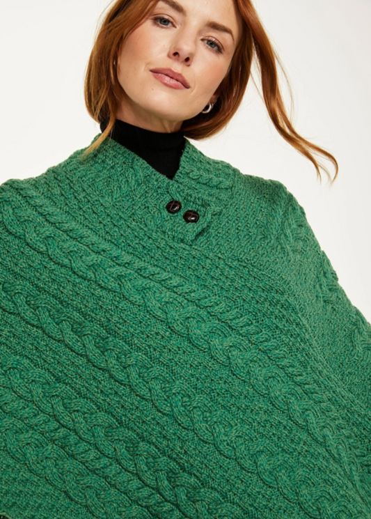 Aran poncho With Button