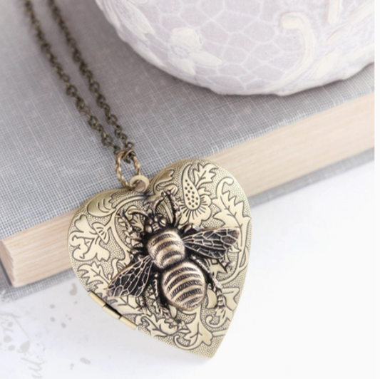 Heart Locket - Bee