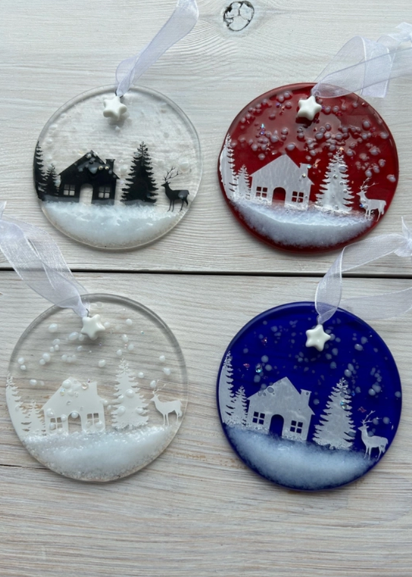 Christmas Decoration Handmade Glass - Cabin in the Woods