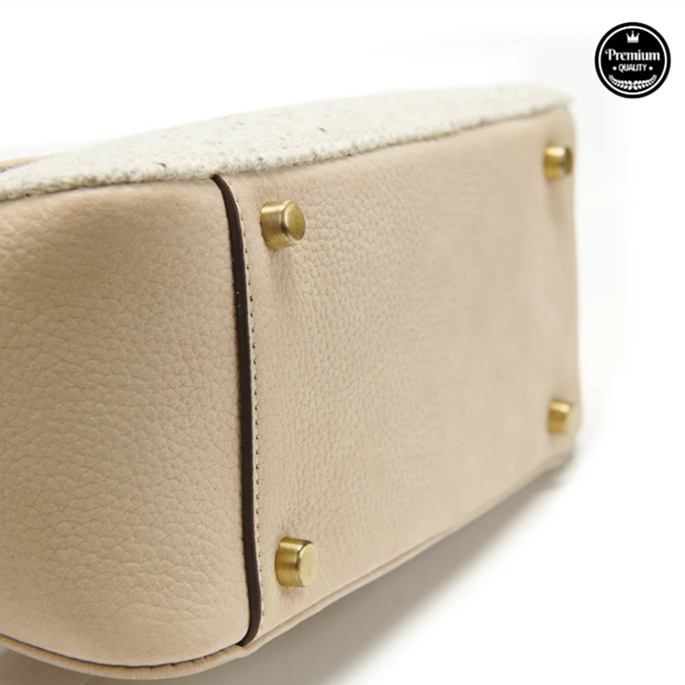 The Caithness Leather Clutch