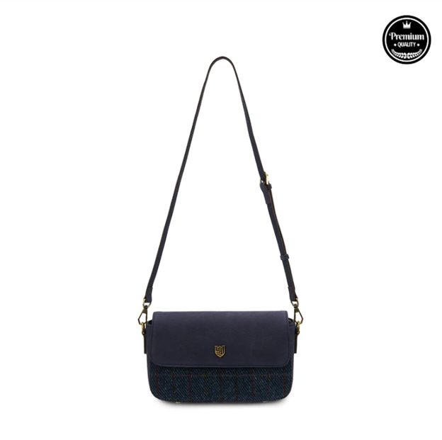 The Caithness Leather Clutch
