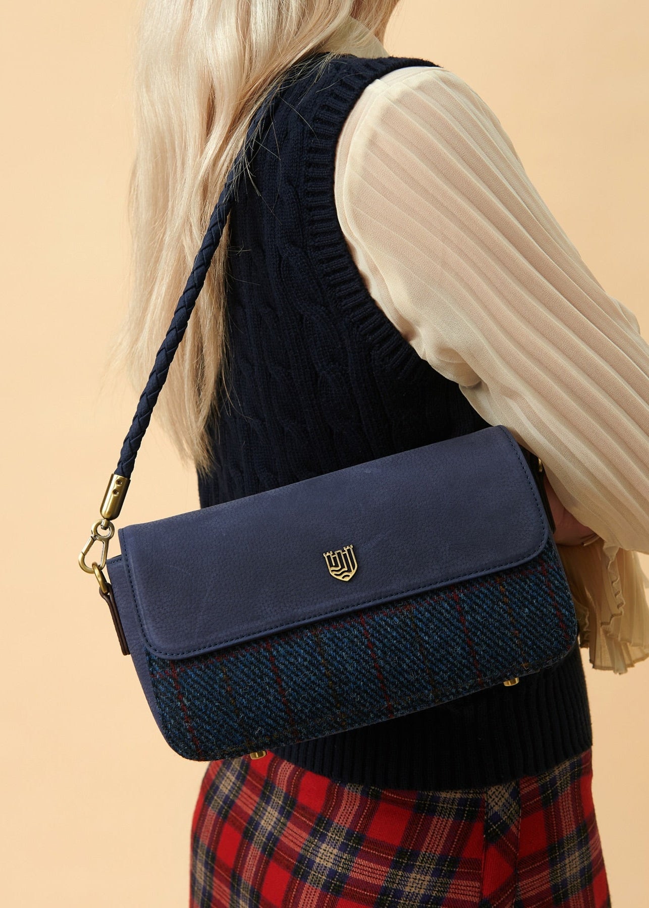 The Caithness Leather Clutch