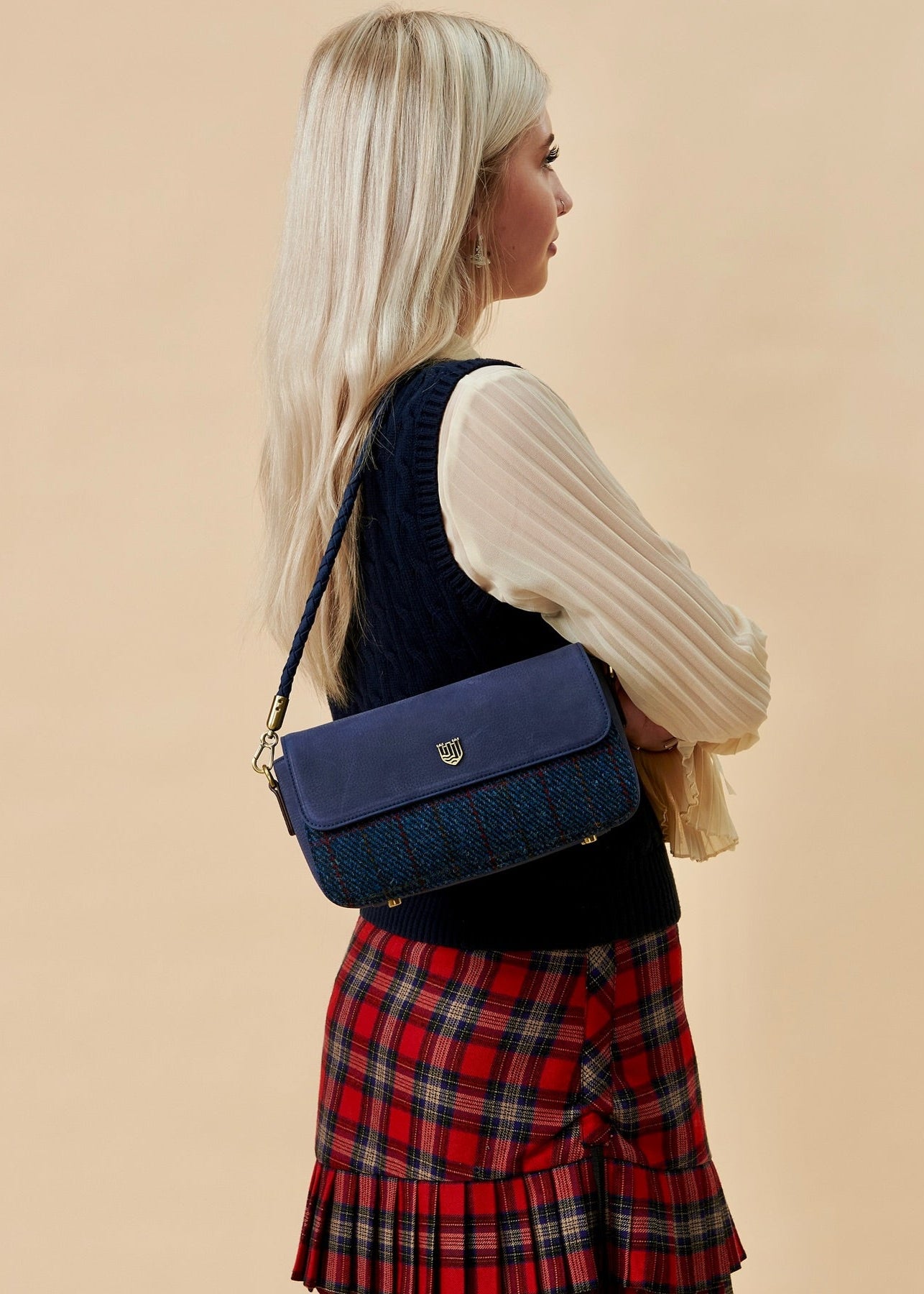 The Caithness Leather Clutch