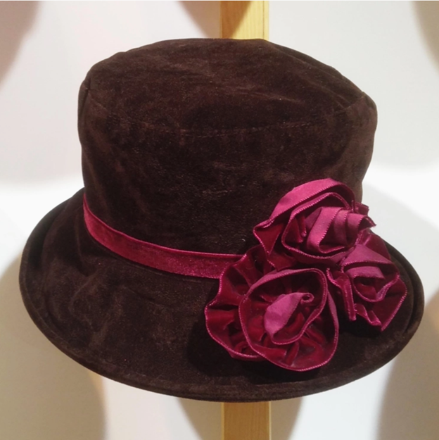 Vintage Cloche Style Hat