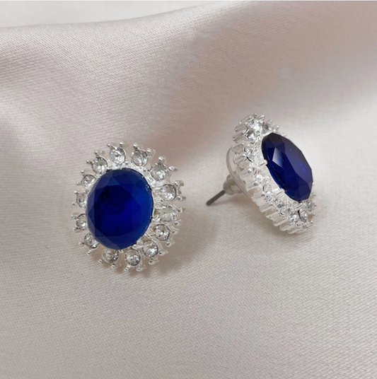 Lady Diana Stud Earrings