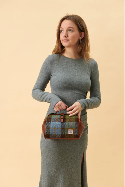 Harris Tweed Medium Doctor Bag