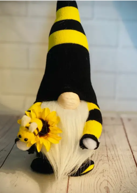 Gnome - Bumblebee with Sunflower