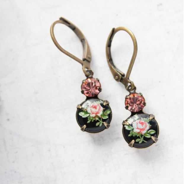 Vintage Glass Cameo Necklace Pink Rose on Black