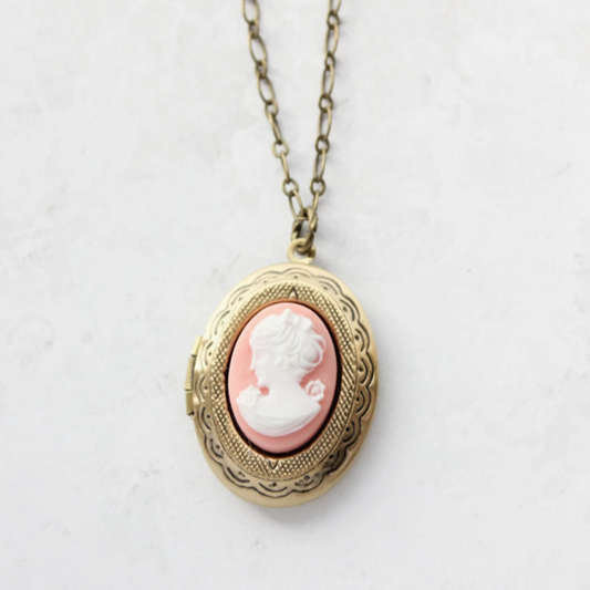 Cameo Locket - Lady on Pink