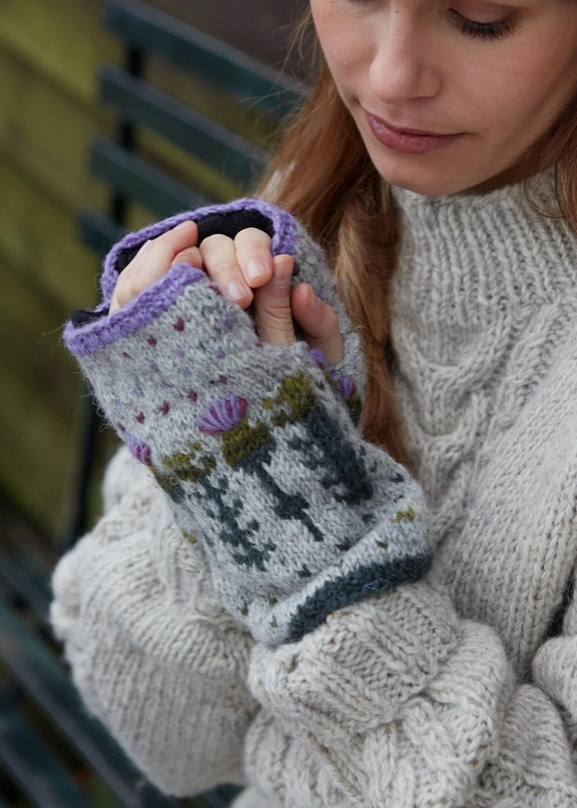 thistle wool handwarmer